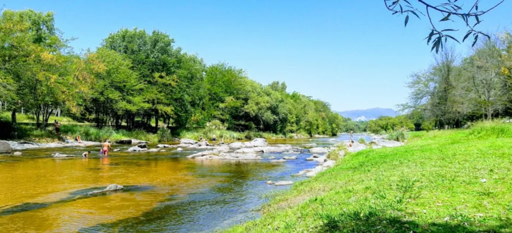 balneario playas de oro villa carlos paz arena y rio